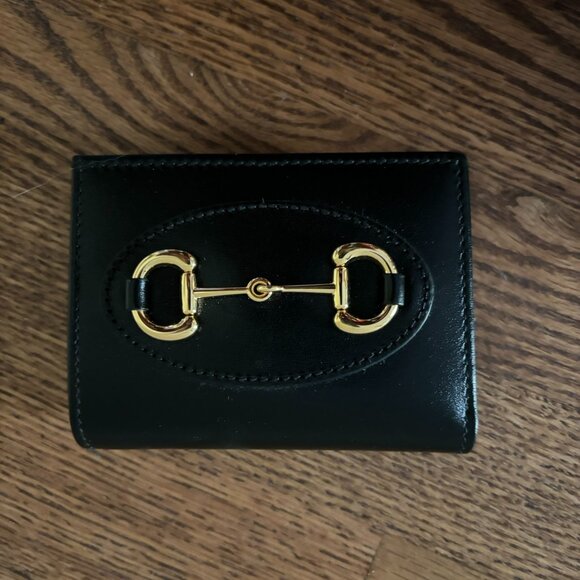 Gucci Handbags - Gucci Wallet - Like new with bag and box